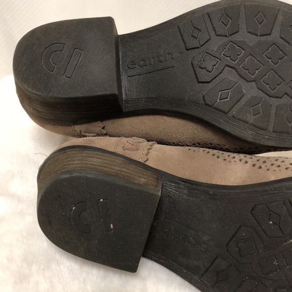 Earth Women’s Peak Perry Suede Booties - Picture 10 of 13